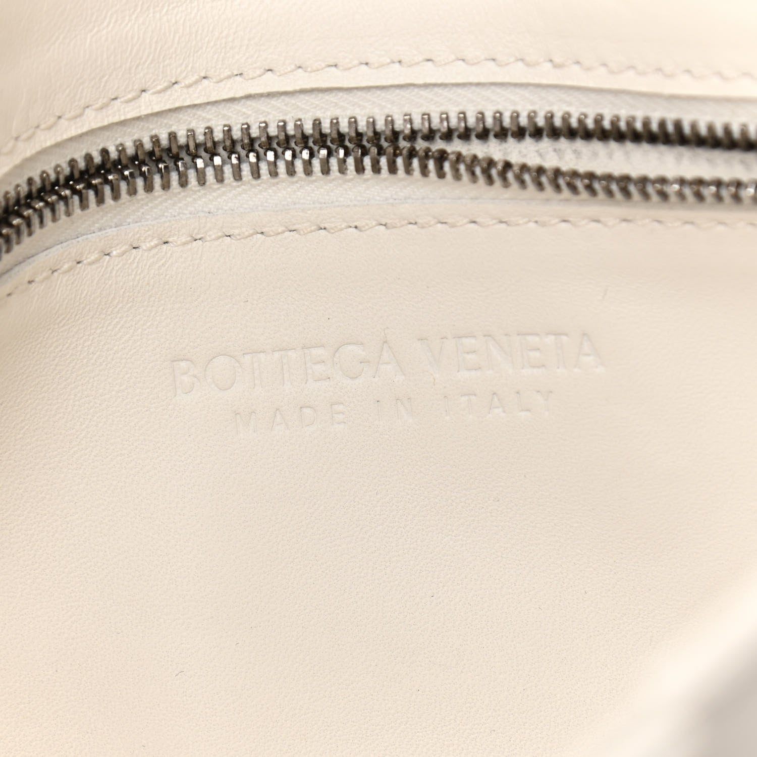 Bottega Veneta Lambskin Maxi Intrecciato Cassette Crossbody Bag White 6 of 13