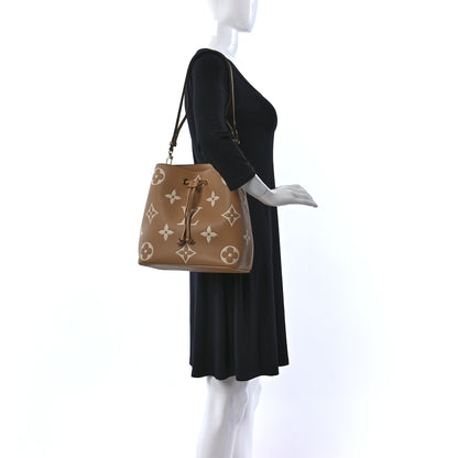 Louis Vuitton Empreinte Monogram Giant Neonoe MM Arizona Beige 2 of 9