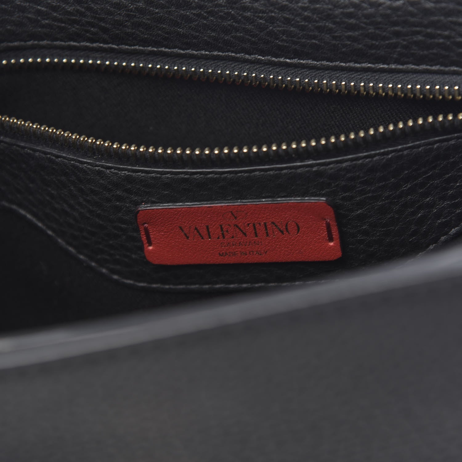 Valentino Garavani Pebbled Calfskin Medium Rockstud Flap Saddle Bag Black 6 of 9