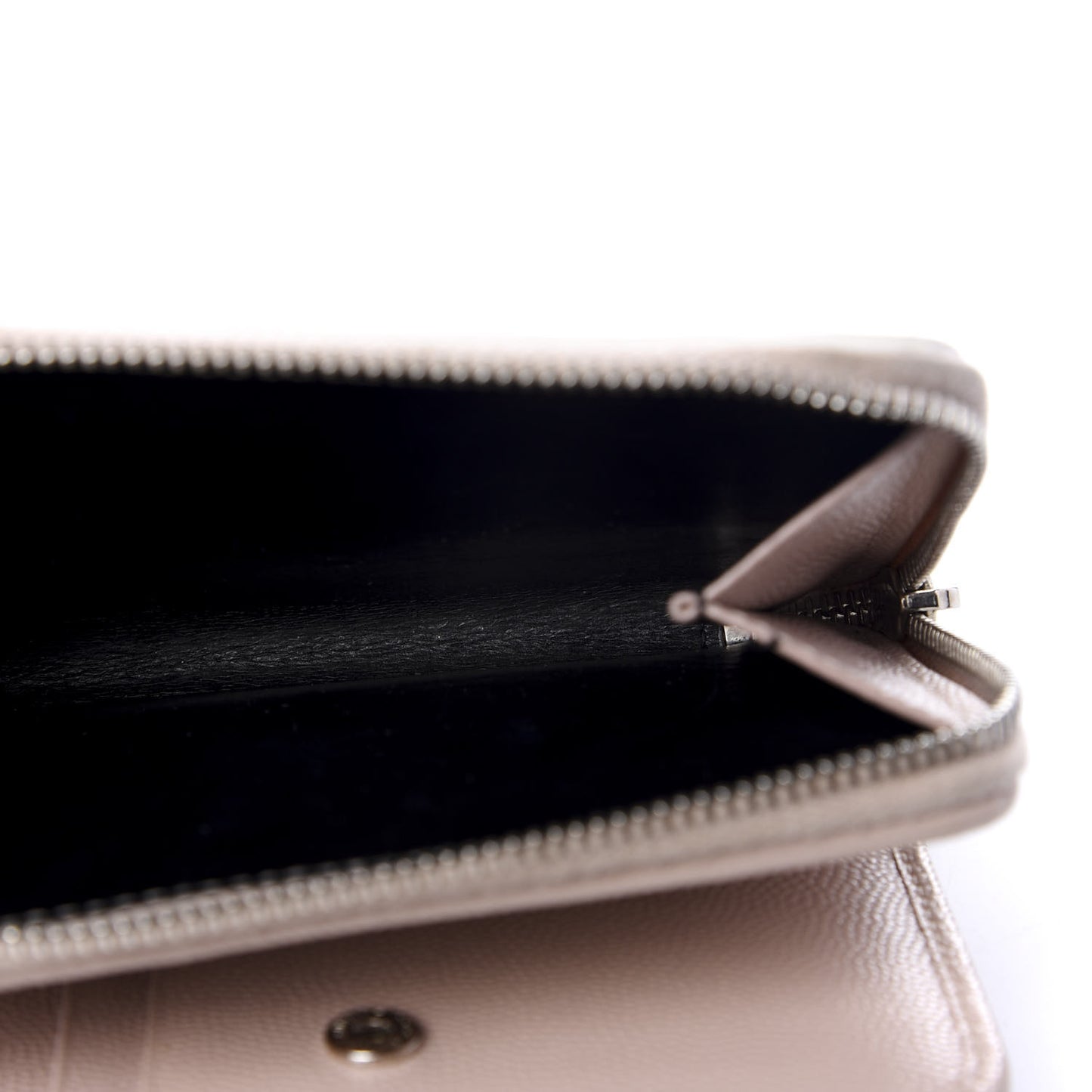 Grain De Poudre Matelasse Chevron Monogram Compact Zip Around Wallet Pink White