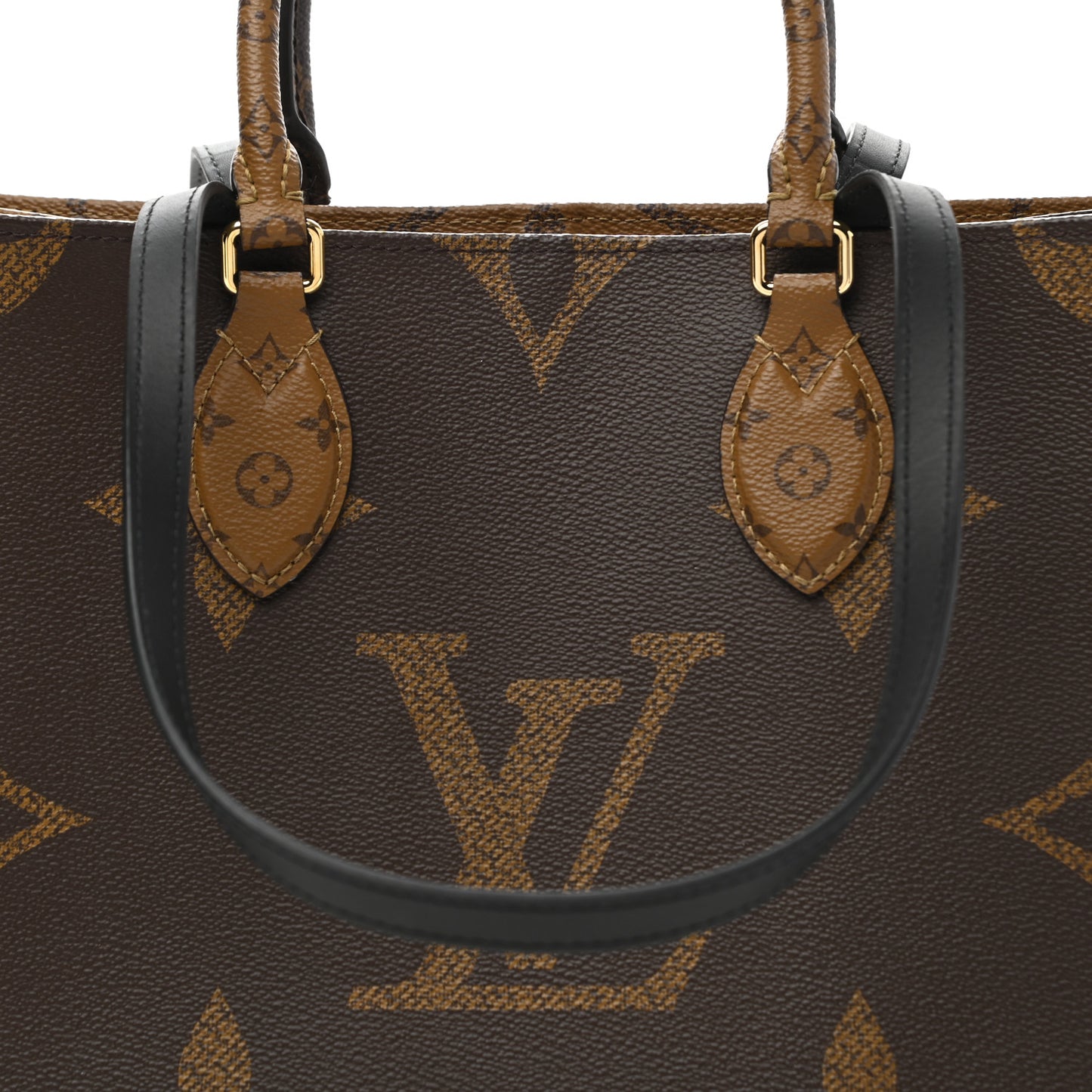 Reverse Monogram Giant Onthego MM