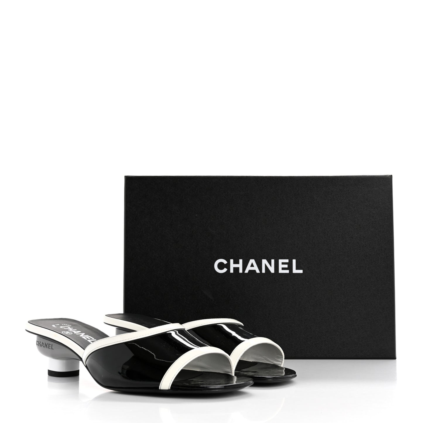 Patent Calfskin Mules 39 Black White