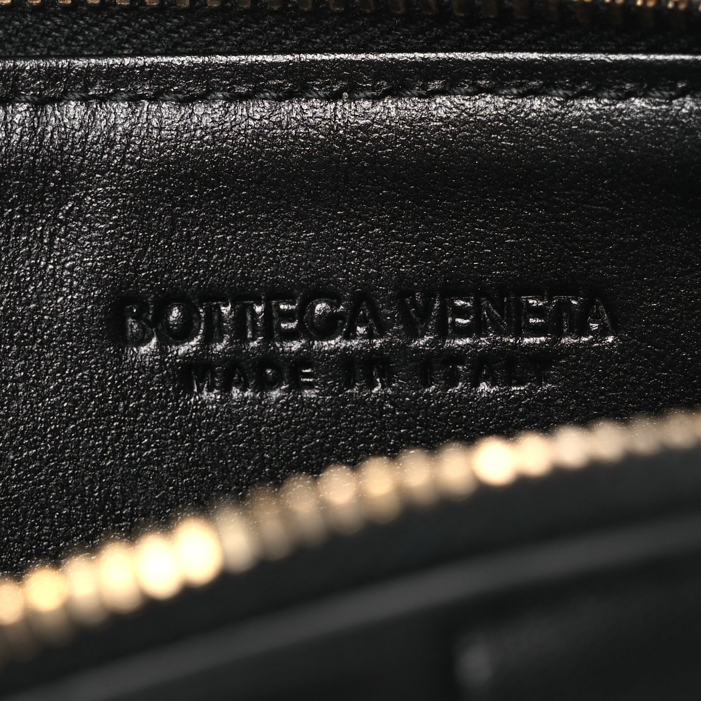 Lambskin Maxi Intrecciato Bill Pouch Black Black