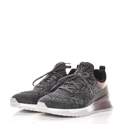 Louis Vuitton Technical Knit V.N.R Sneakers 5 Gris 3 of 11