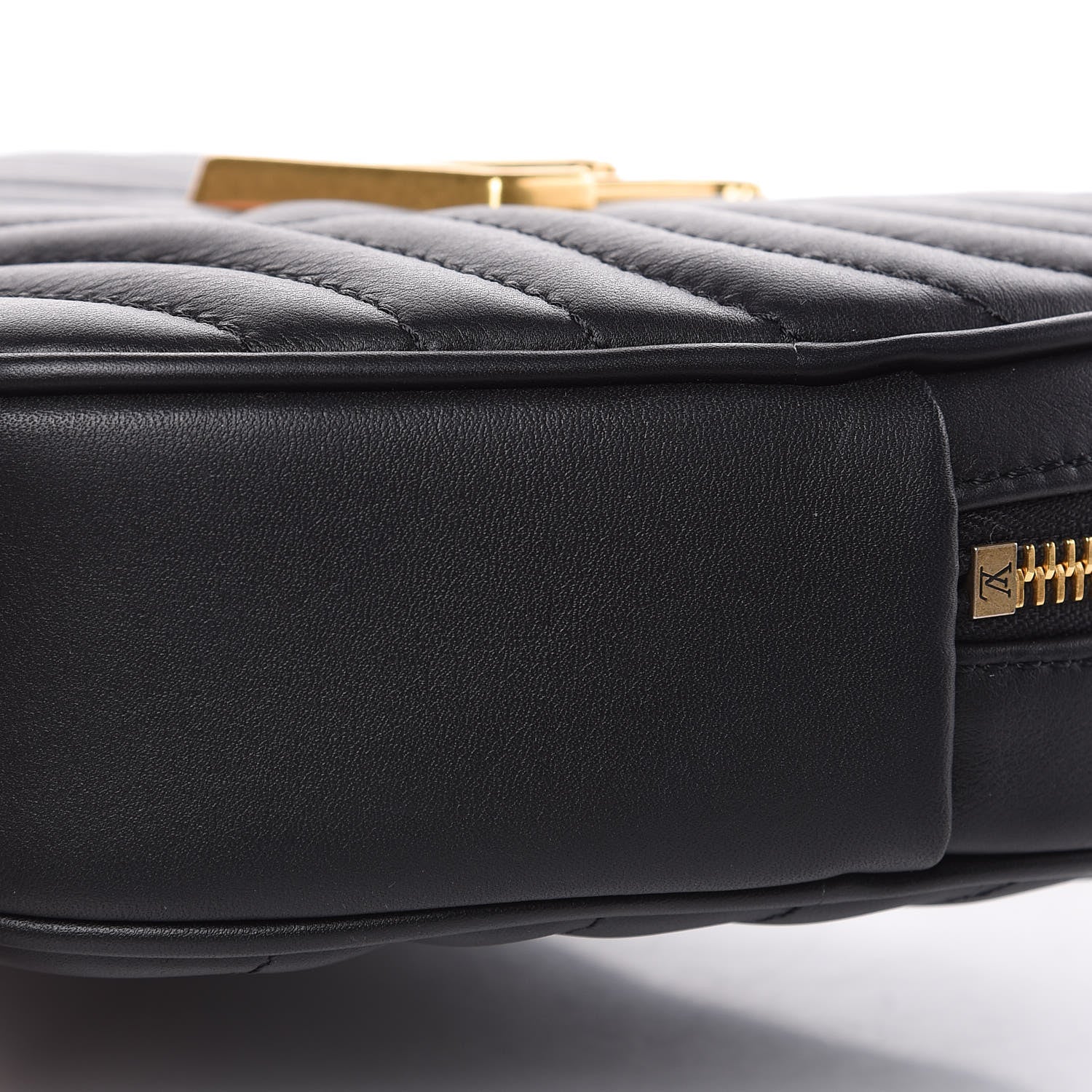 Louis Vuitton Calfskin New Wave Heart Bag Black 8 of 8