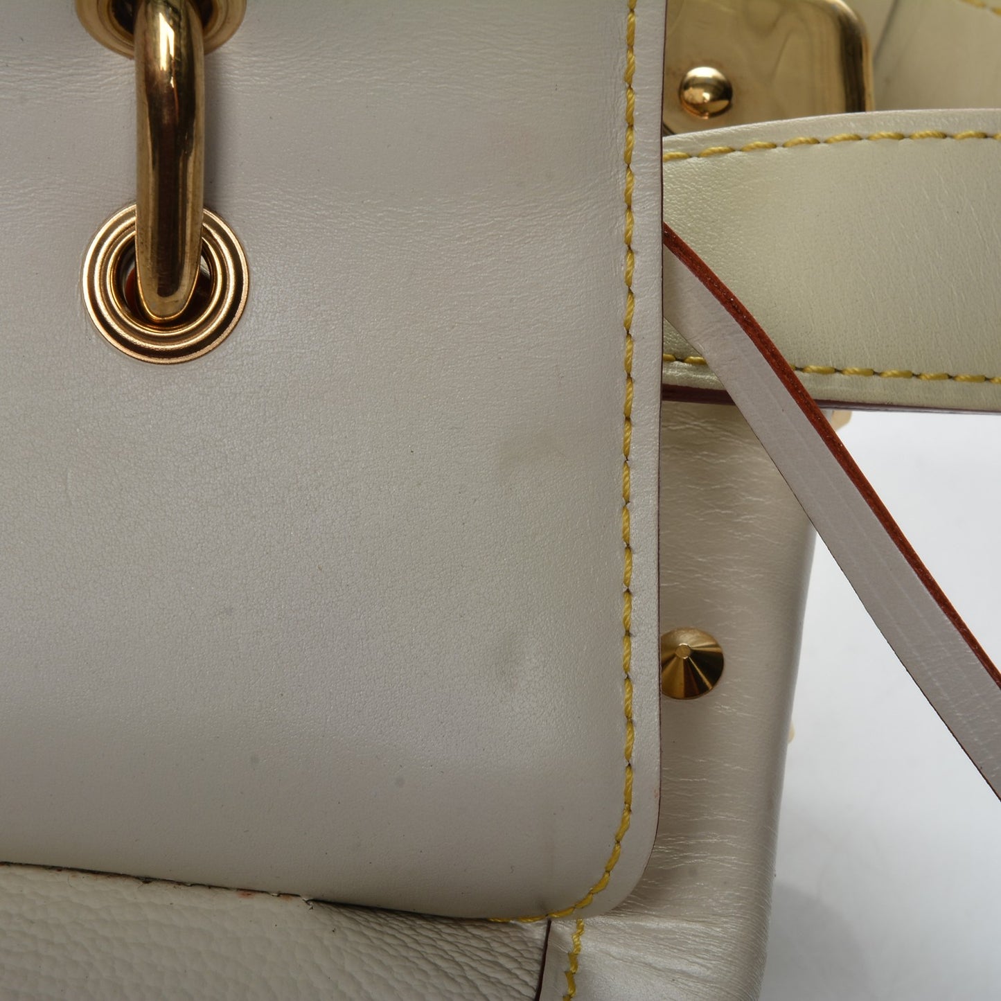 Suhali Le Talentueux White