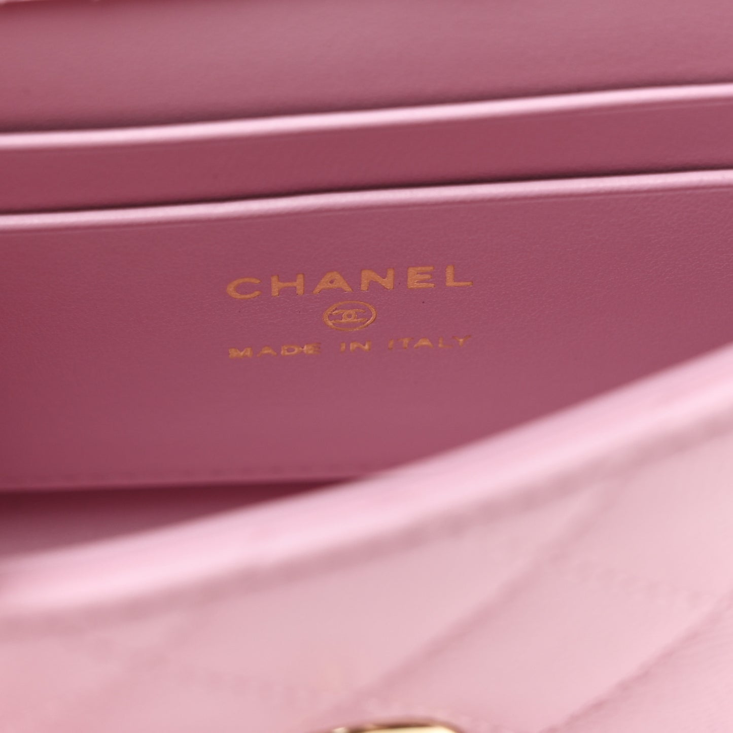 Caviar Quilted Coco Handle Clutch With Chain Pink