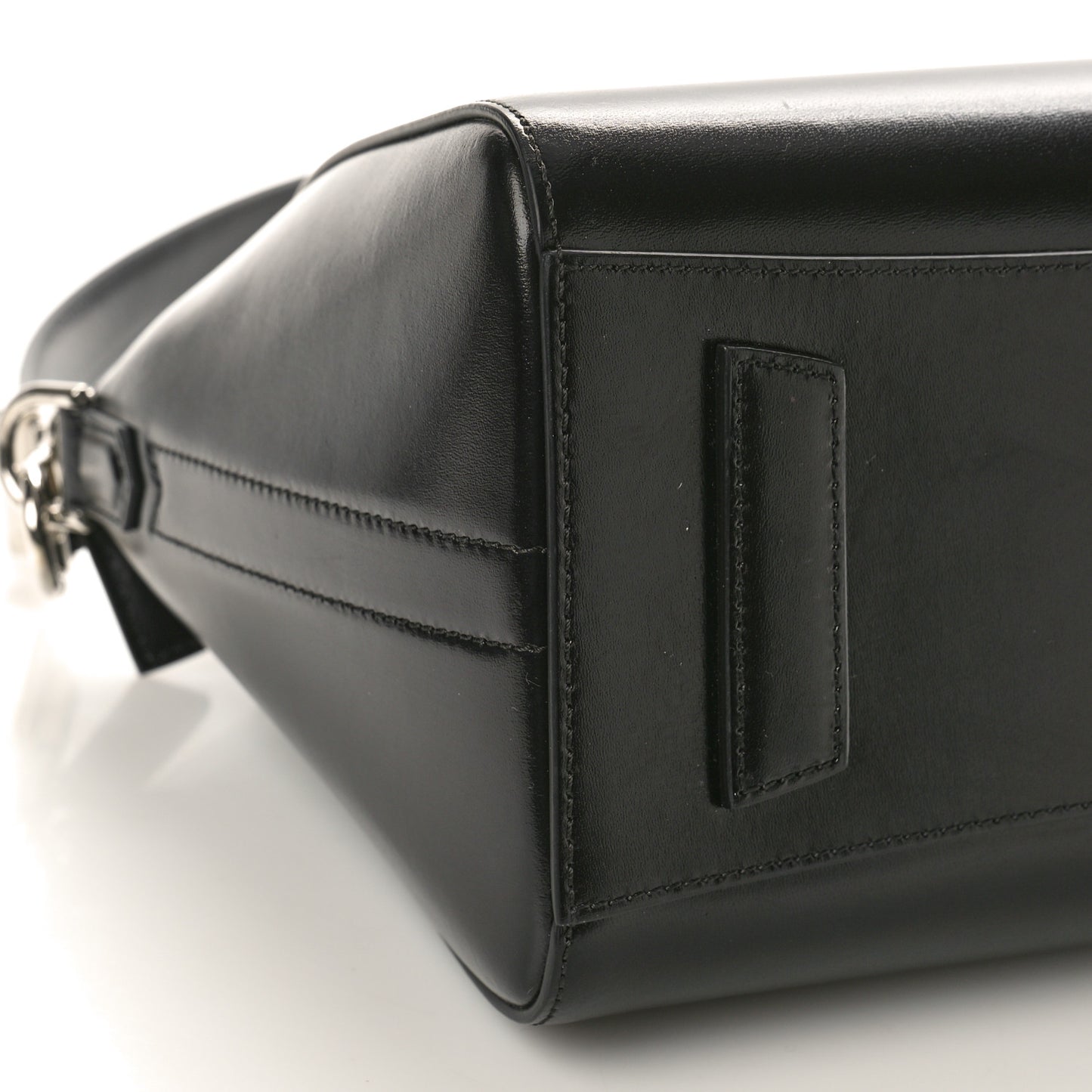 Shiny Lord Calfskin Small Antigona Black