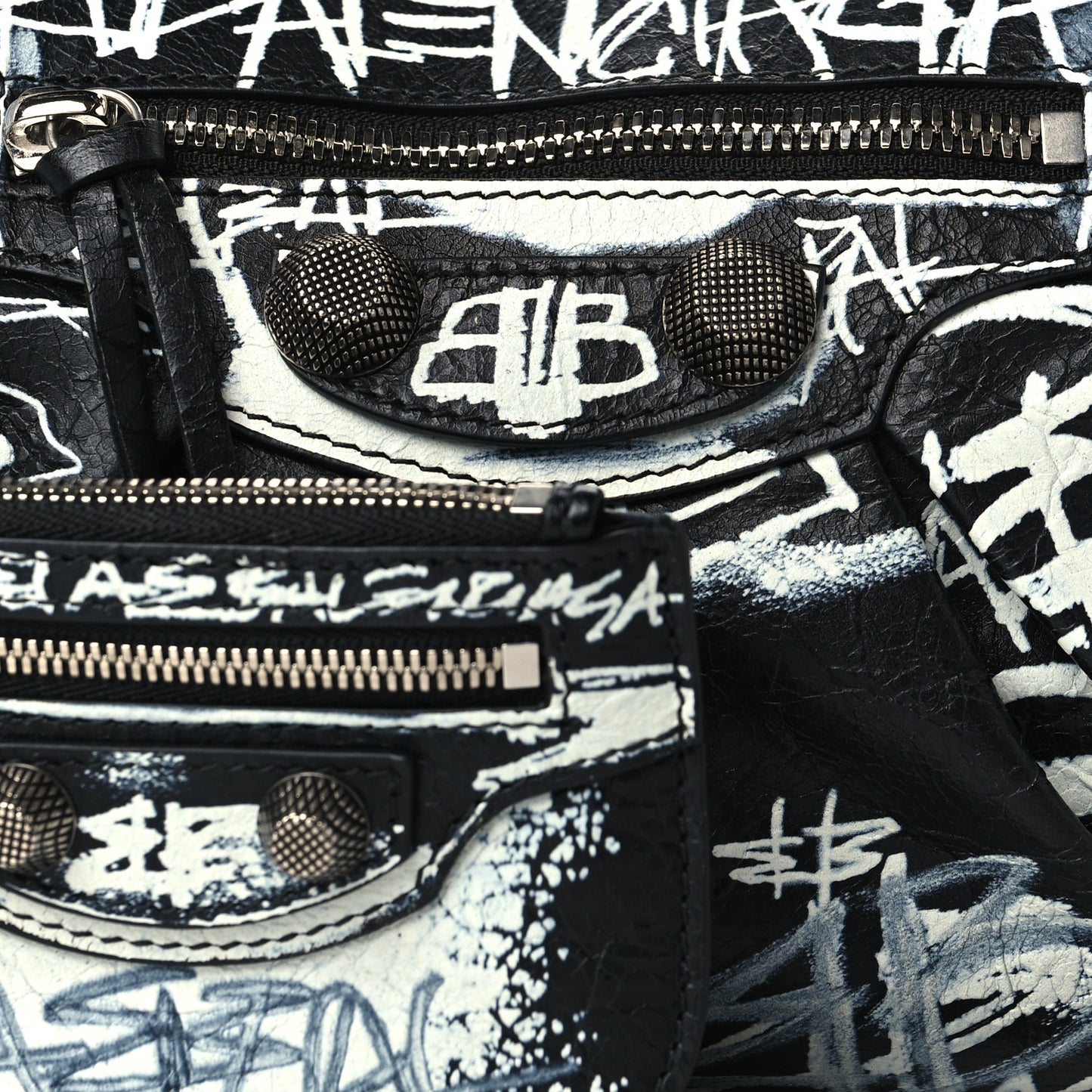 Agneau Arena Graffiti Small Le Cagole Shoulder Bag Black White