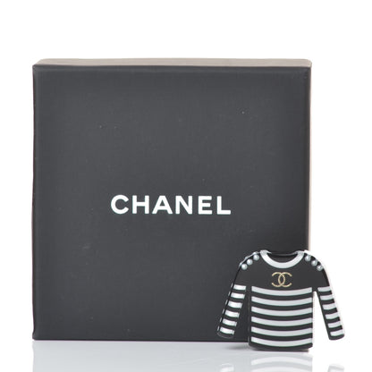 Chanel Resin Sweater CC Brooch Black White 5 of 5