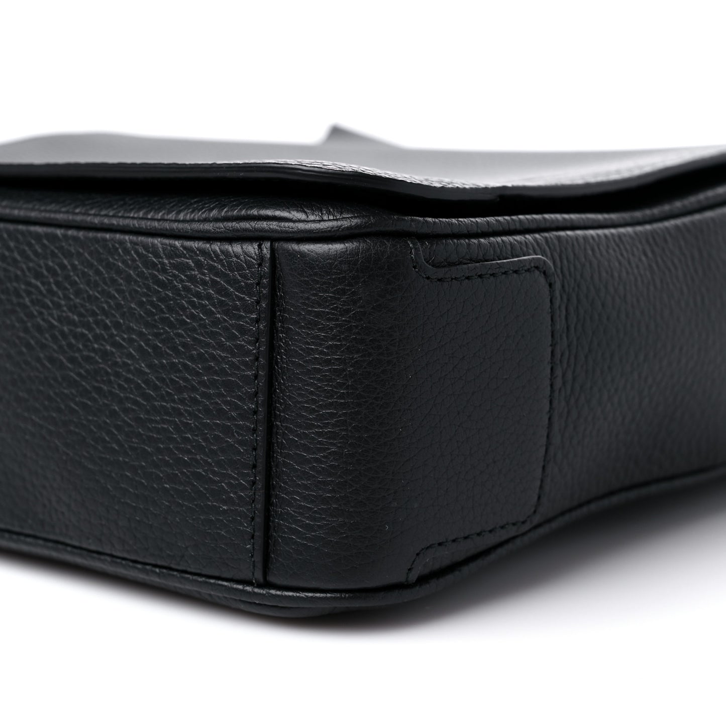 Grainy Calfskin Embossed Bruno Messenger Black