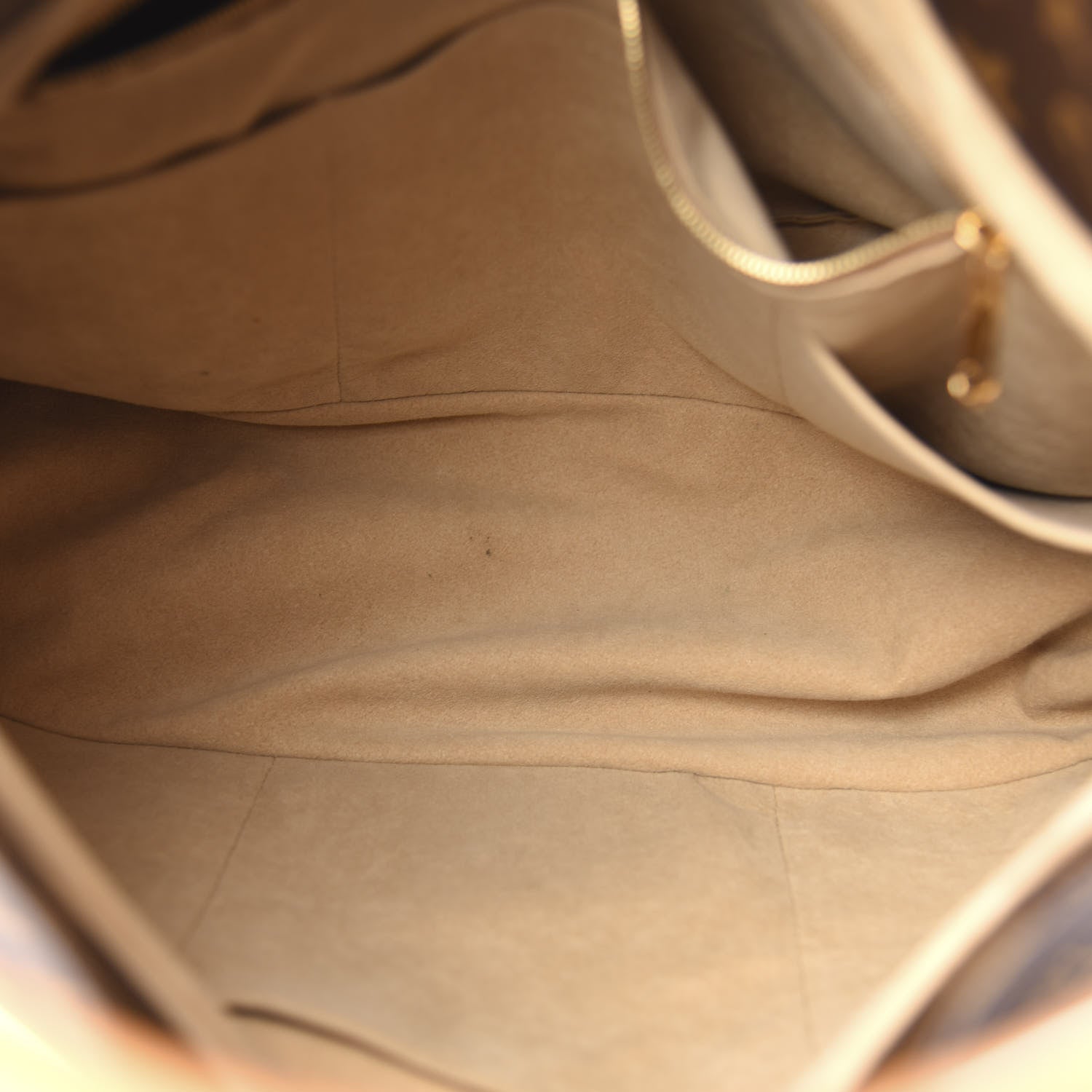 Louis Vuitton Monogram Artsy MM 5 of 11