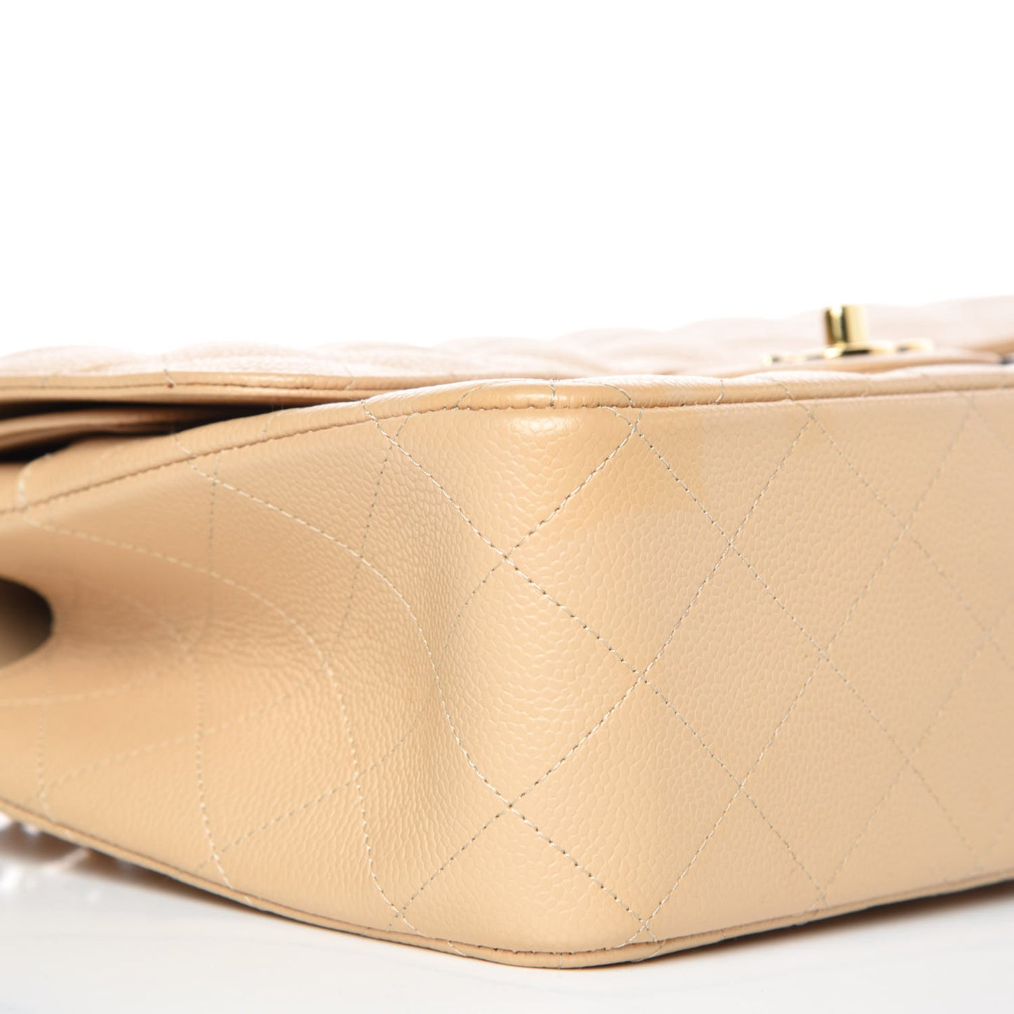 Caviar Quilted Jumbo Double Flap Beige Clair