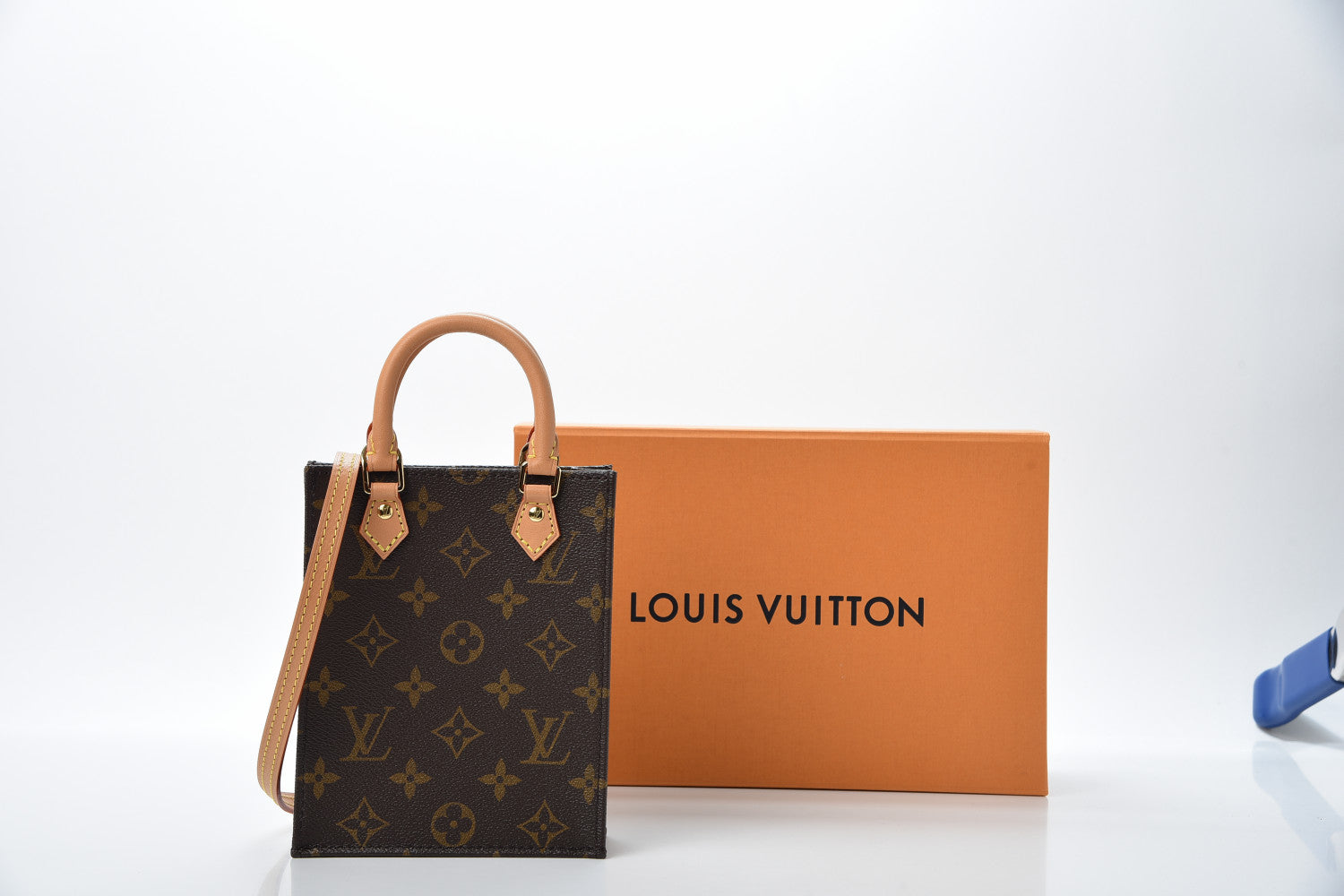 Louis Vuitton Monogram Petit Sac Plat 14 of 16