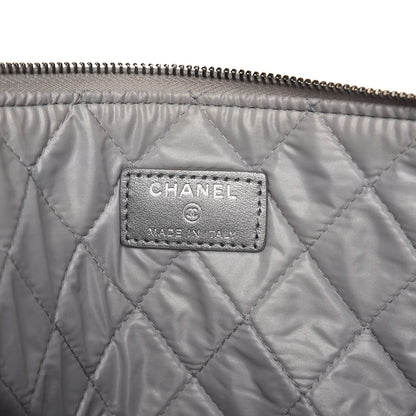 Chanel Metallic Caviar Quilted Large Boy Cosmetic Case Silver 6 of 7