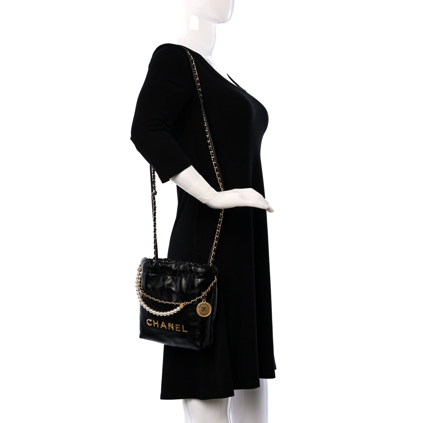 Shiny Crumpled Calfskin Quilted Pearl Mini Chanel 22 Black