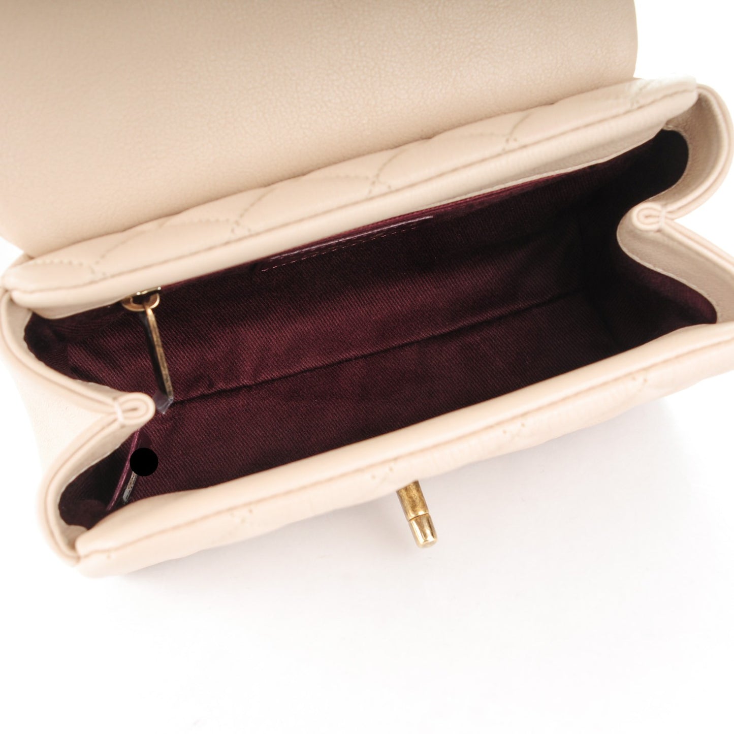 Shiny Sheepskin Quilted Mini Trapezio Flap Beige