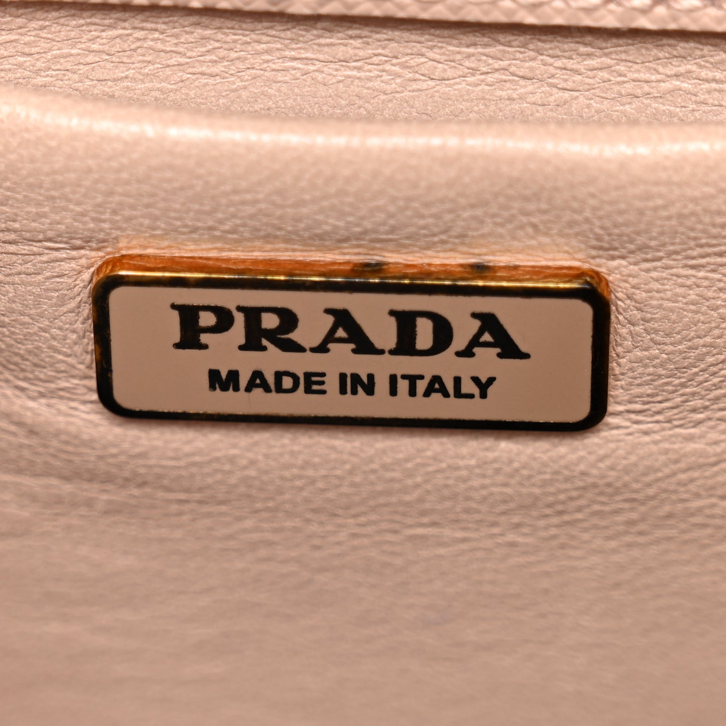 Saffiano Chain Crossbody Bag Cipria