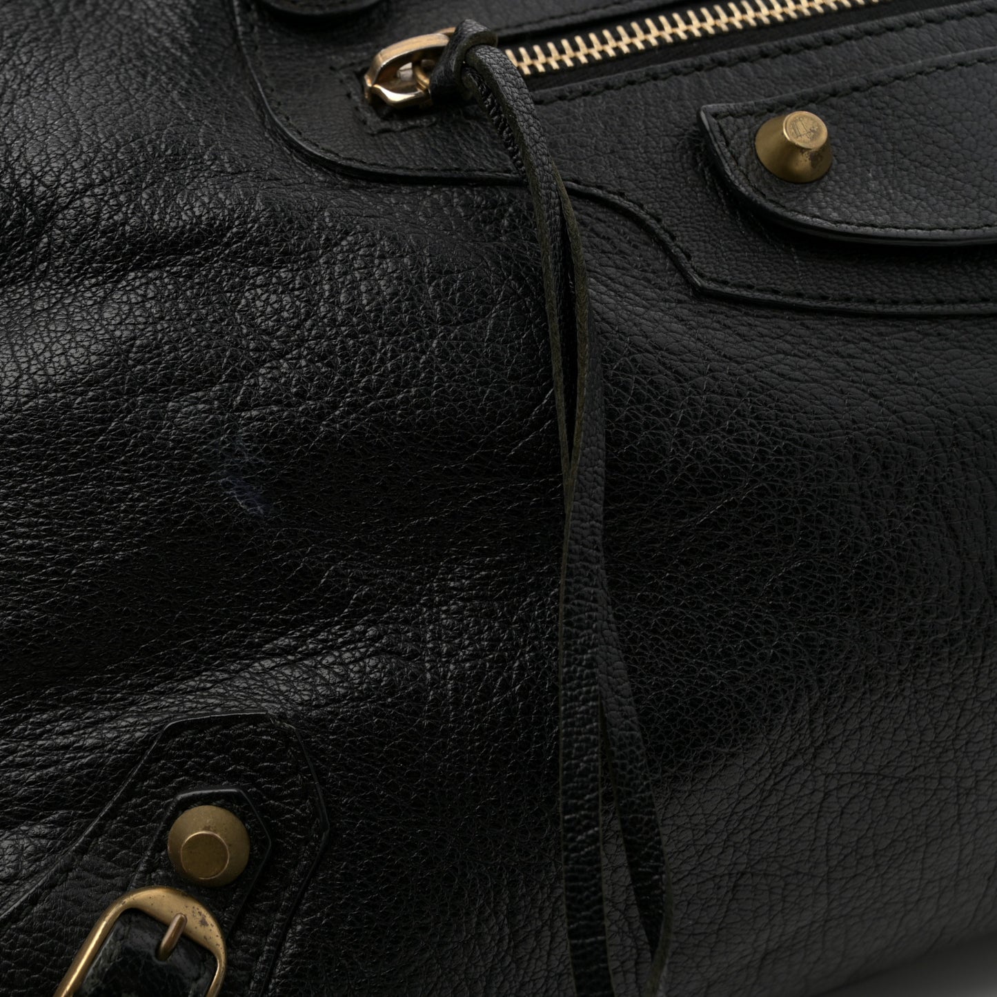 Agneau Classic Gold Hardware City Black