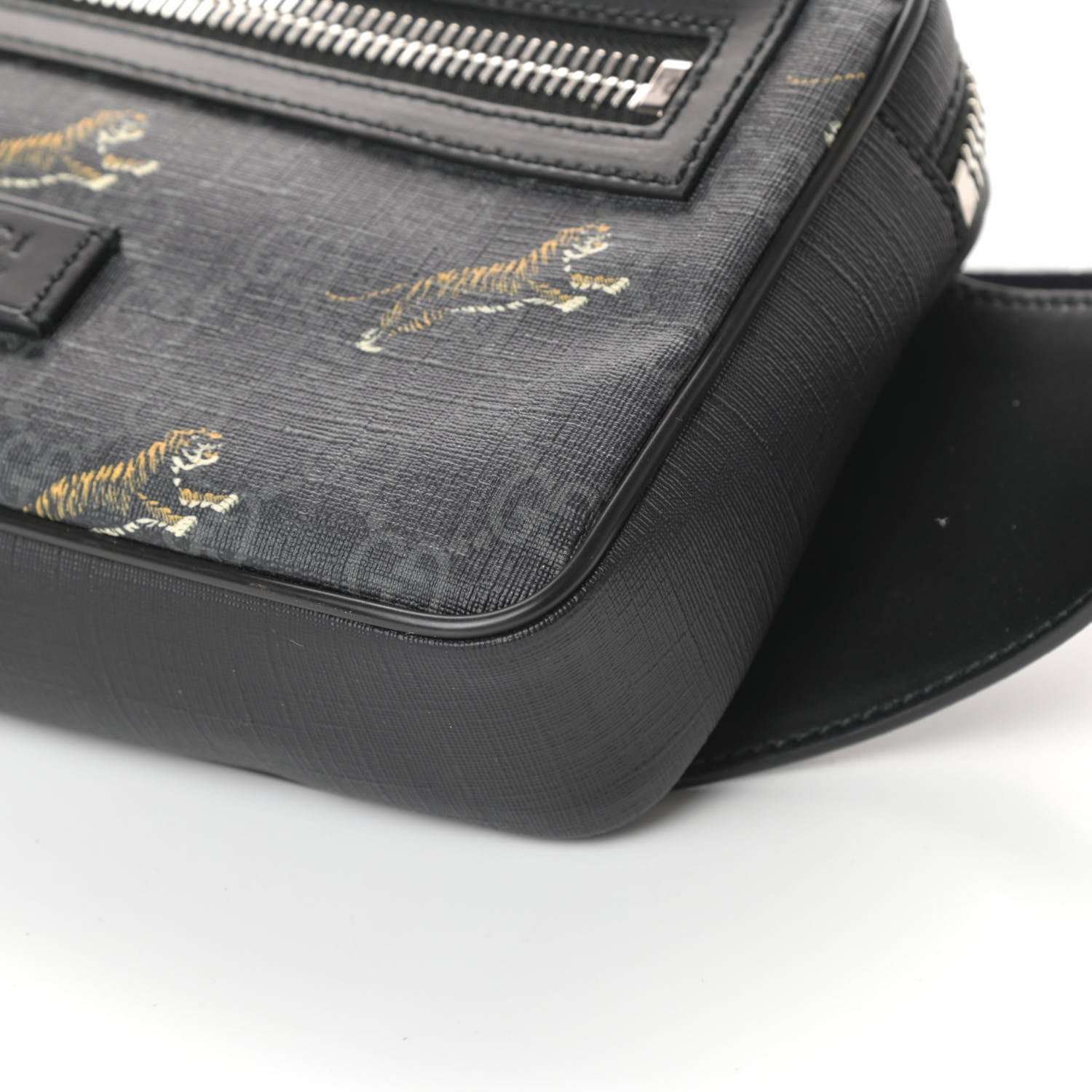 Gucci Soft GG Supreme Monogram Tigers Belt Bag Black Multicolor 9 of 9