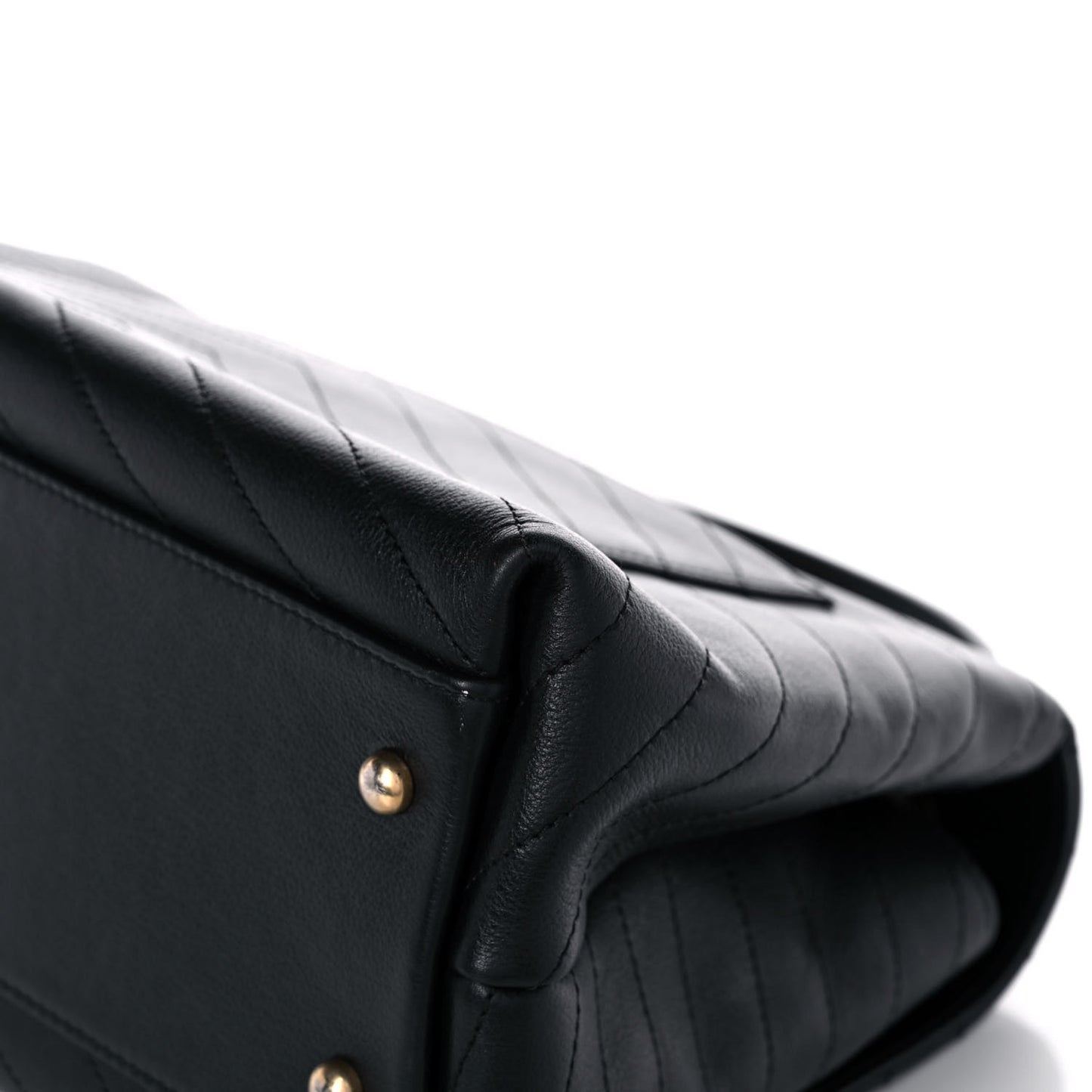 Grained Calfskin Chevron Stitched Medium Chic Top Handle Flap Black
