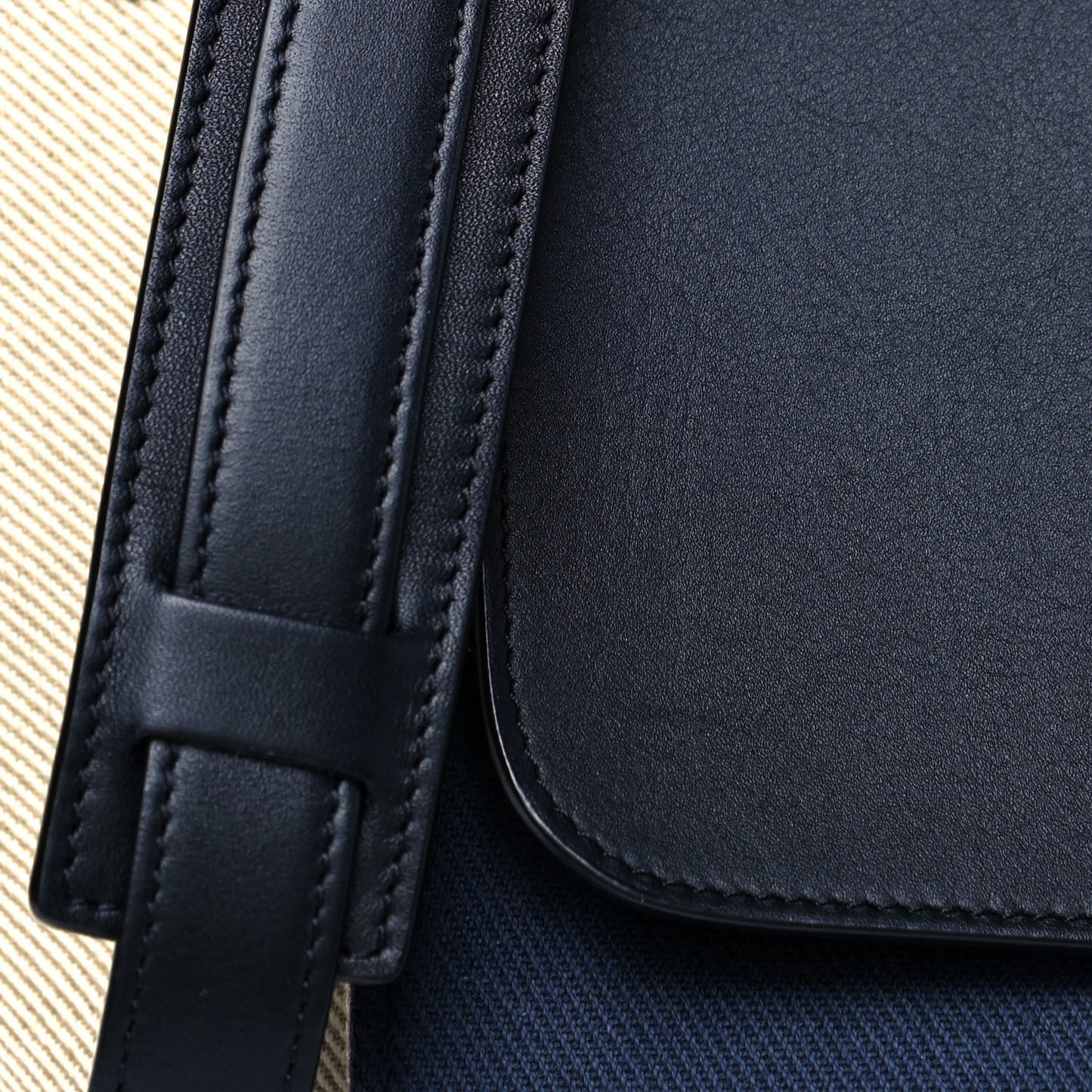 Smooth Calfskin Linen Medium Tri-Color Trapeze Navy Blue