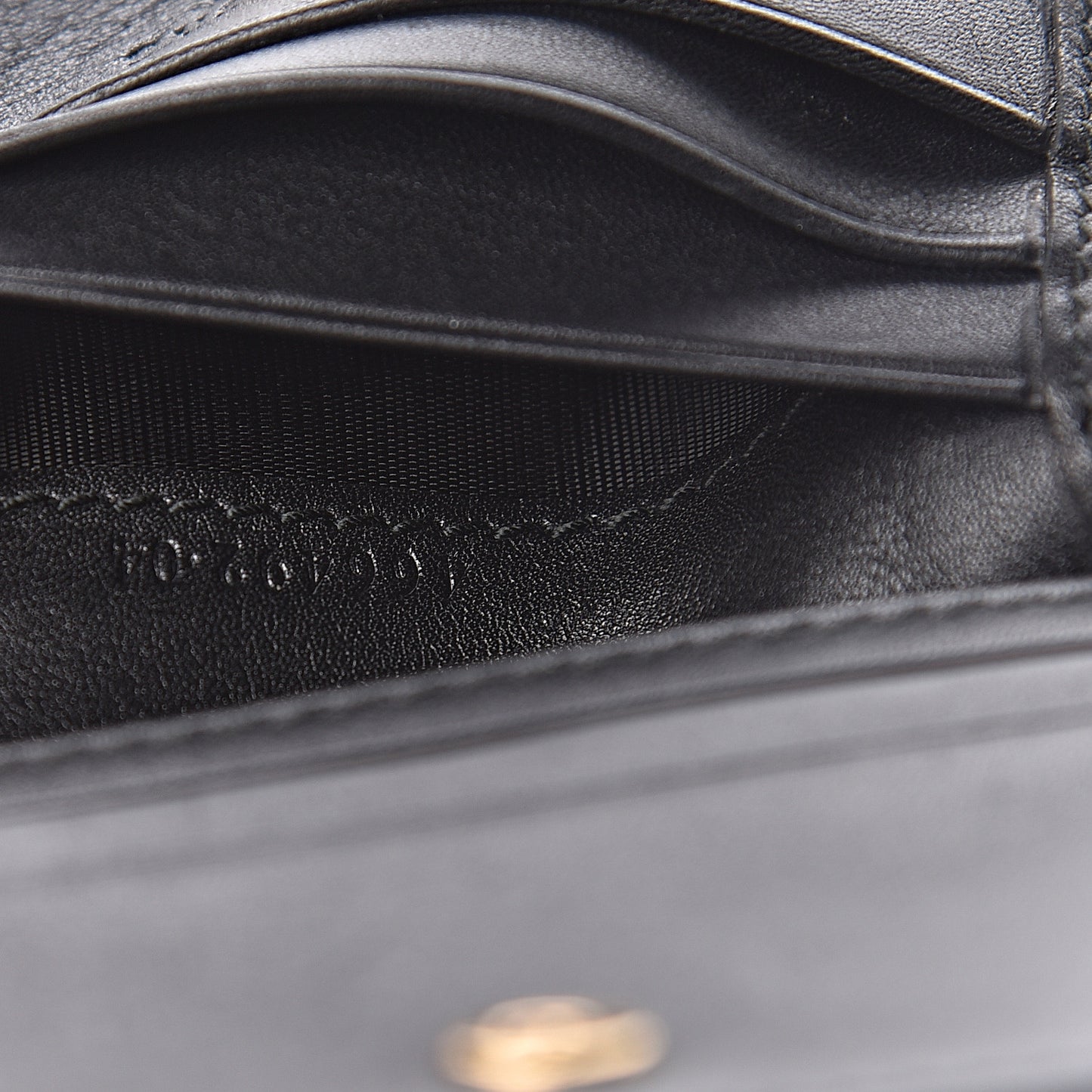 Calfskin Matelasse GG Marmont Card Case Wallet Black White