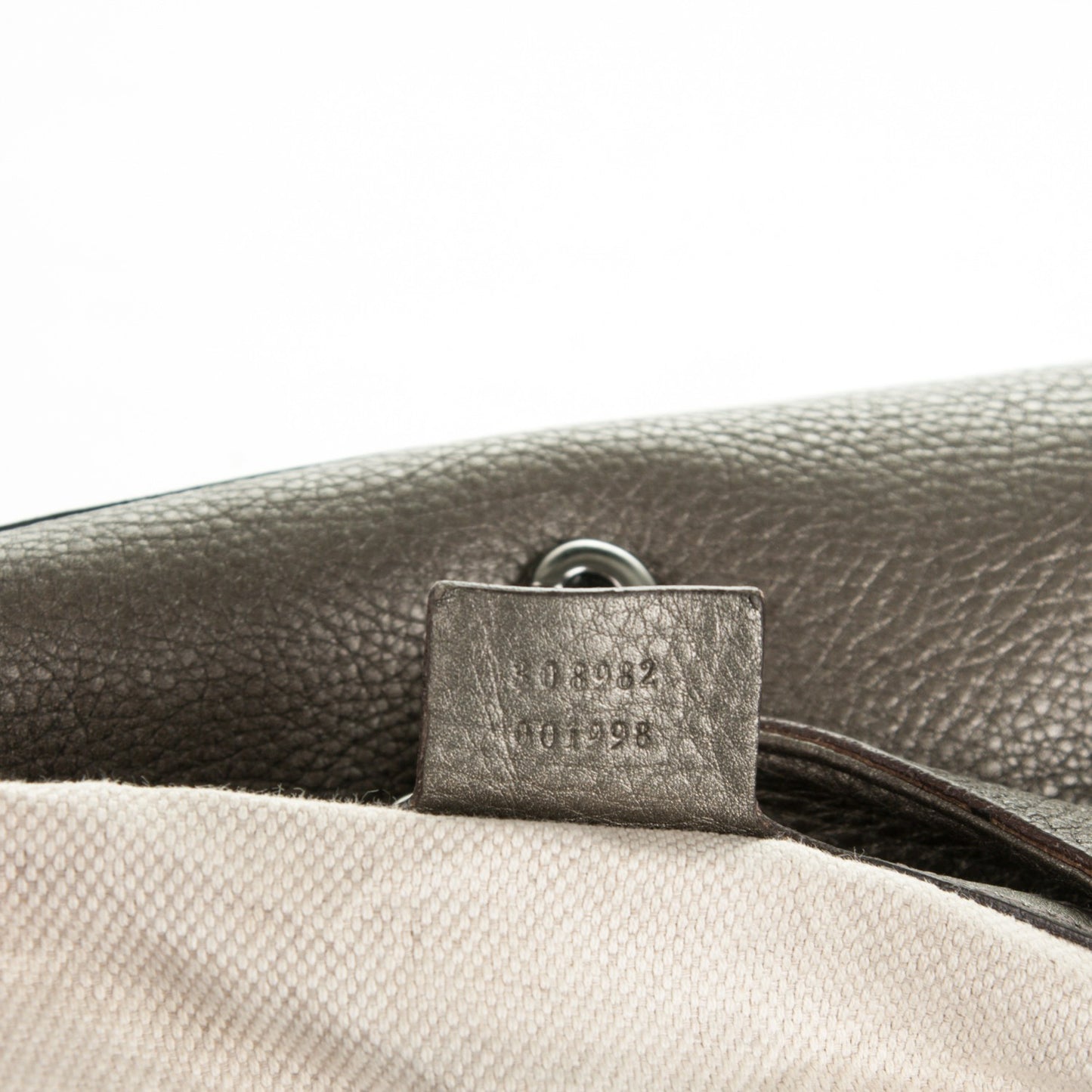 Metallic Pebbled Calfskin Medium Soho Chain Shoulder Bag Sasso