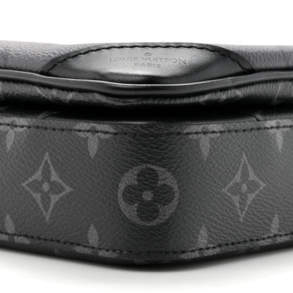 Louis Vuitton Reverse Monogram Eclipse Trio Messenger 8 of 10