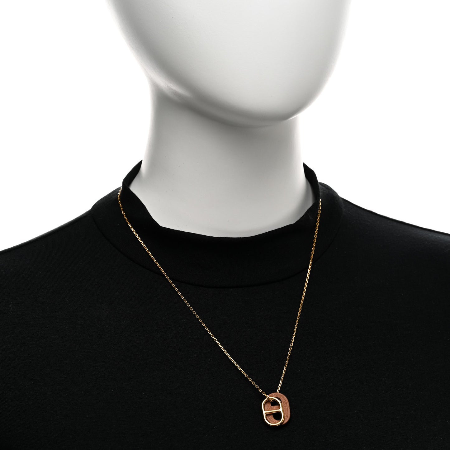 Swift O'Maillon Pendant Necklace Gold