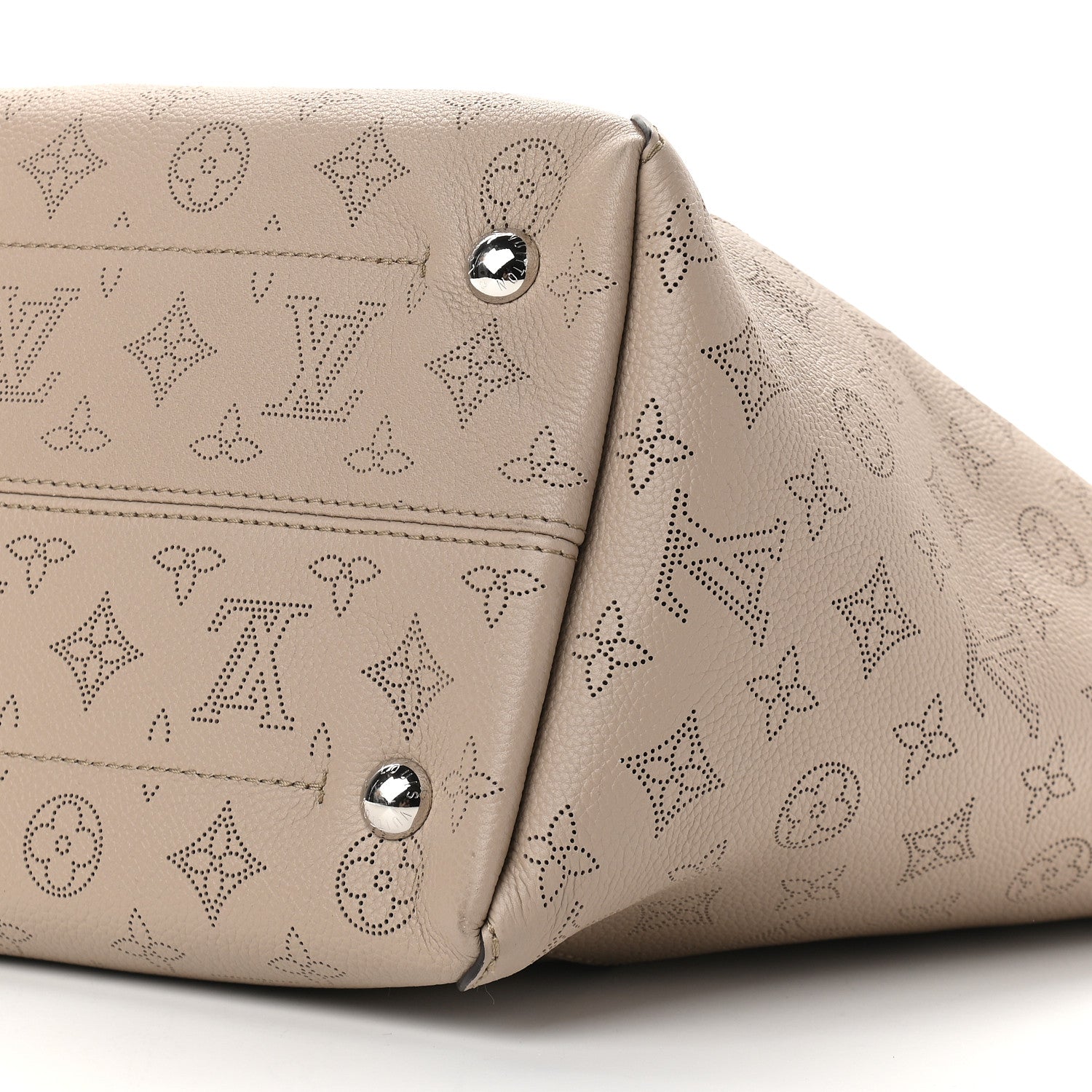 Louis Vuitton Mahina Hina MM Galet 9 of 9