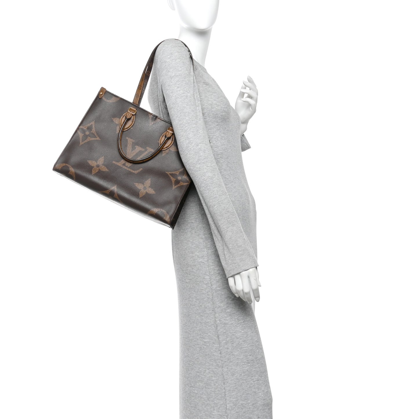 Reverse Monogram Giant Onthego MM