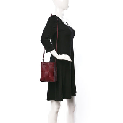 Bottega Veneta Nappa Maxi Intrecciato Small Cassette Bucket Bag Bordeaux 2 of 8