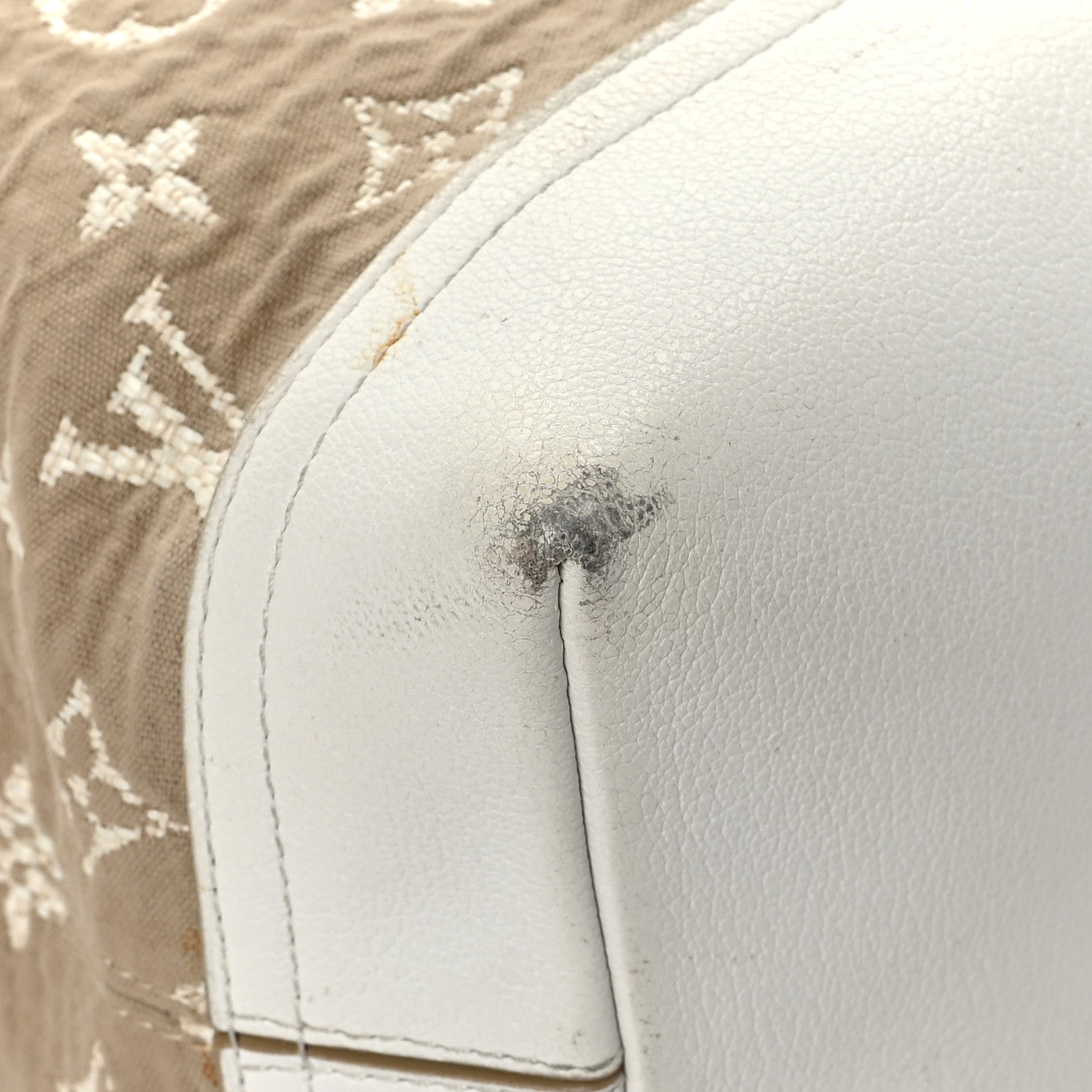 Louis Vuitton Monogram Sabbia Besace White 9 of 12