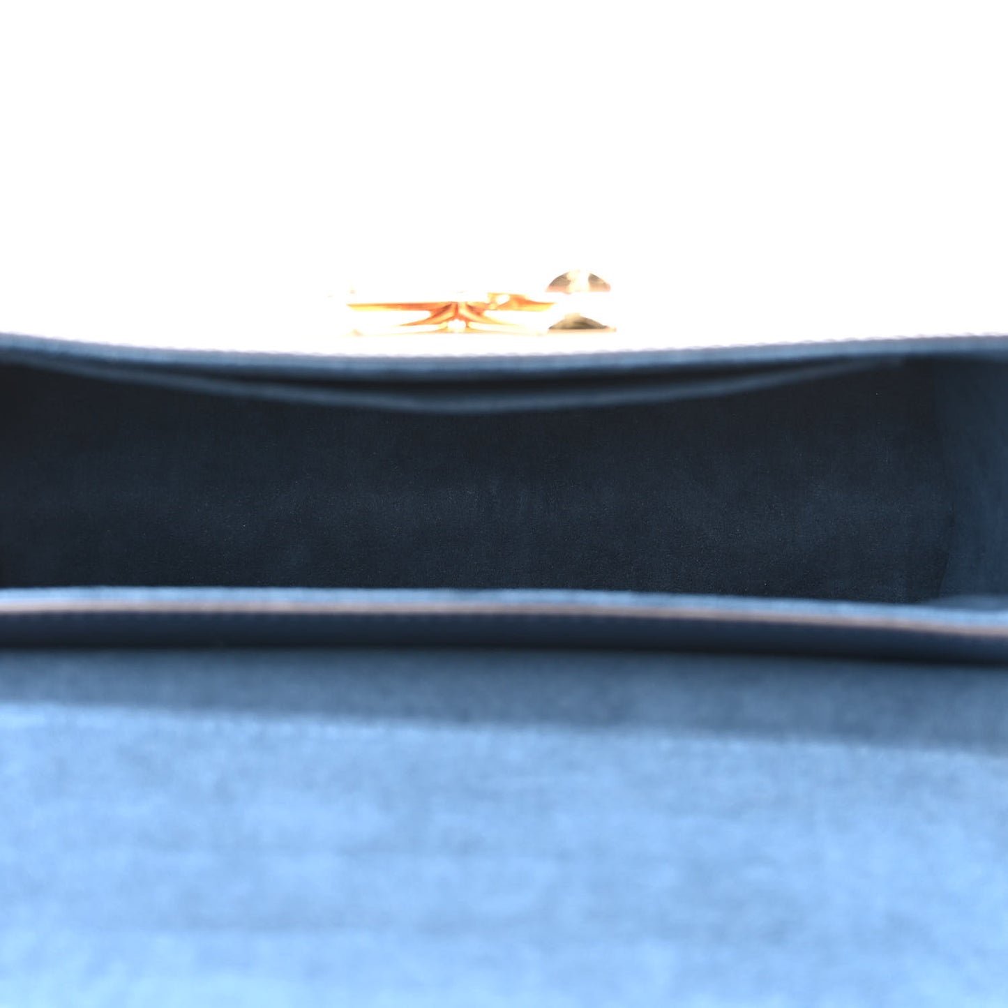 Epi Twist Shoulder Bag MM Indigo