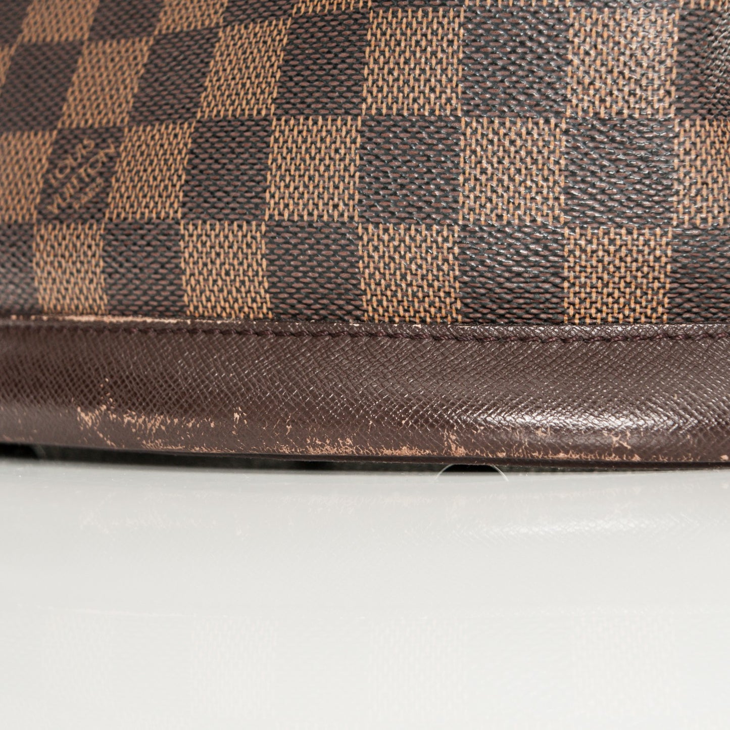 Damier Ebene Marais Bucket 23