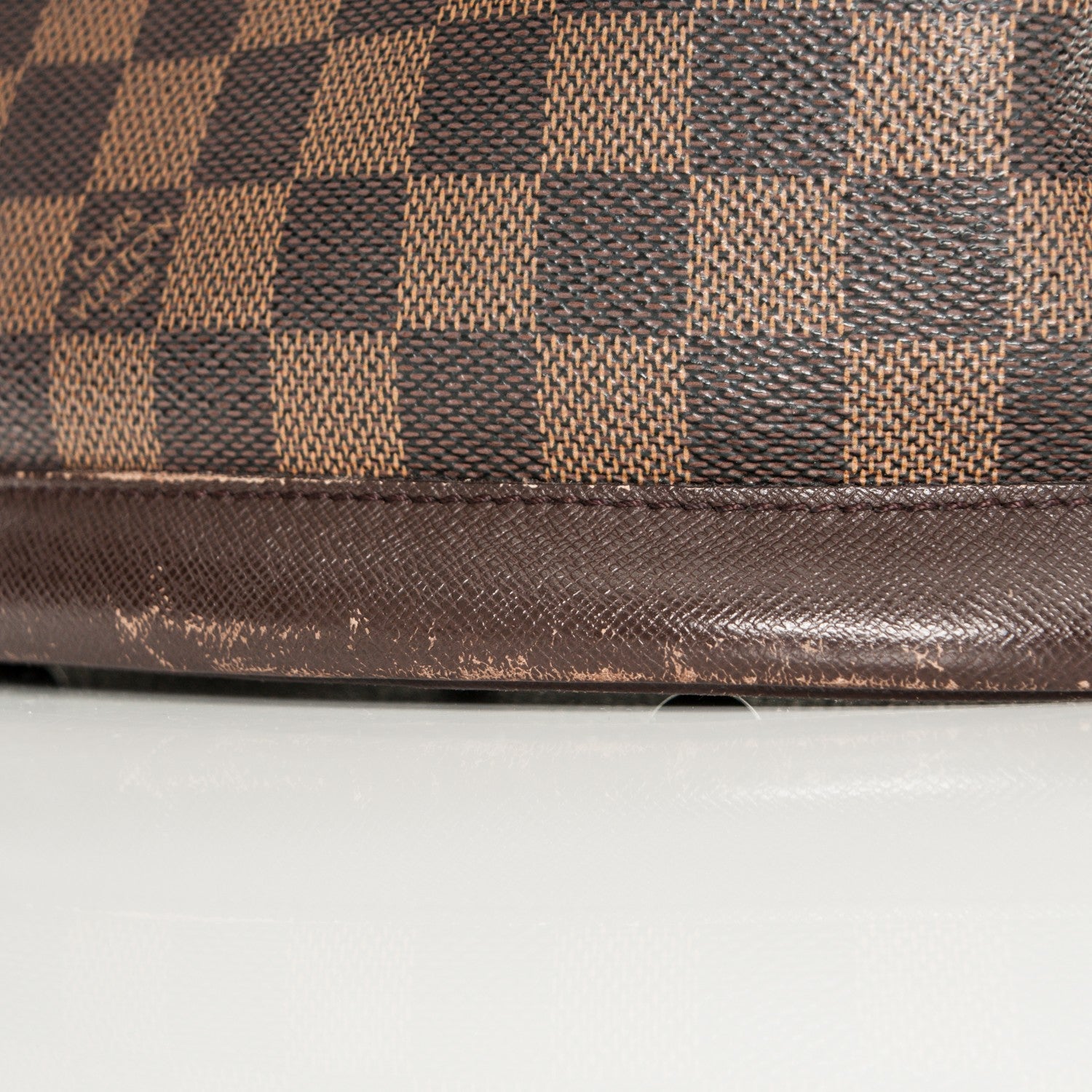 Louis Vuitton Damier Ebene Marais Bucket 23 15 of 16