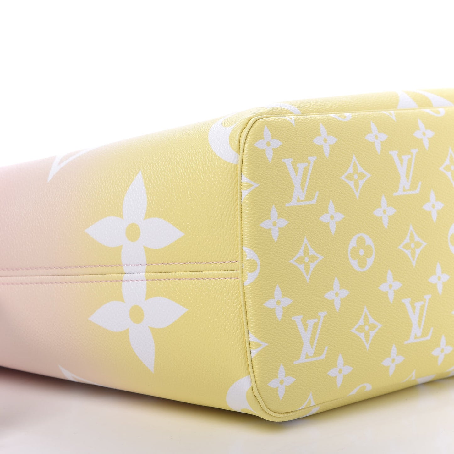 Monogram Giant By The Pool Neverfull MM Light Pink