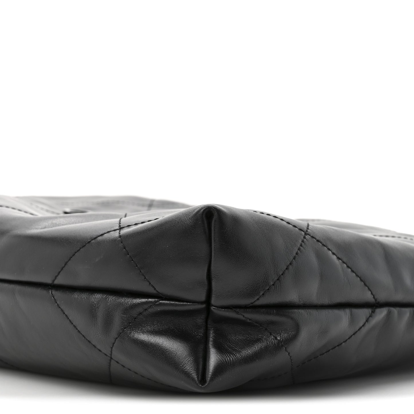 Shiny Calfskin Quilted Small Chanel 22 So Black