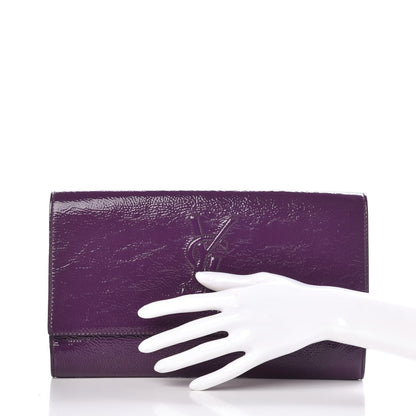 Saint Laurent Textured Patent Monogram Large Belle De Jour Clutch Purple 2 of 16