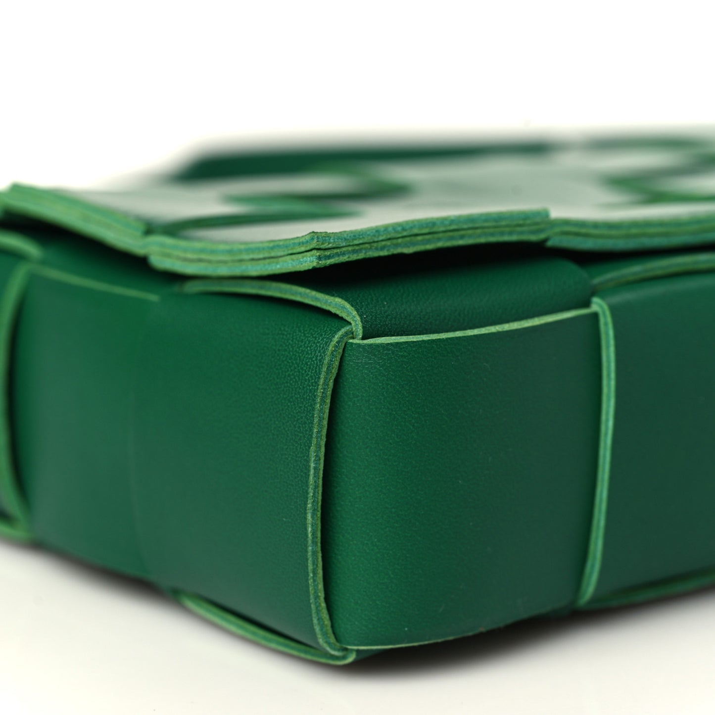 Lambskin Maxi Intrecciato Cassette Crossbody Bag Racing Green