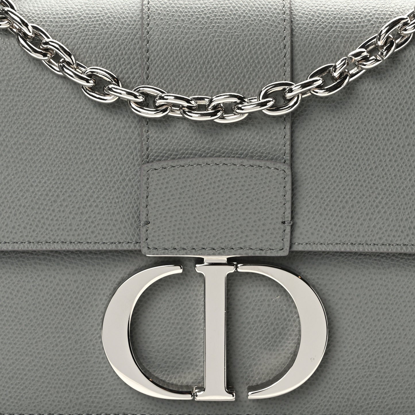 Grained Calfskin 30 Montaigne Chain Flap Bag Grey