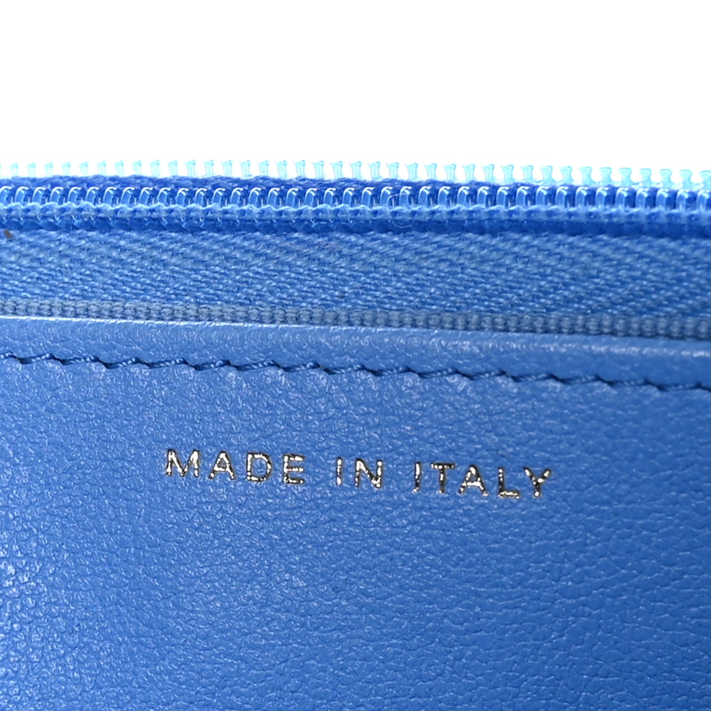Caviar Quilted Heart Wallet On Chain WOC Blue