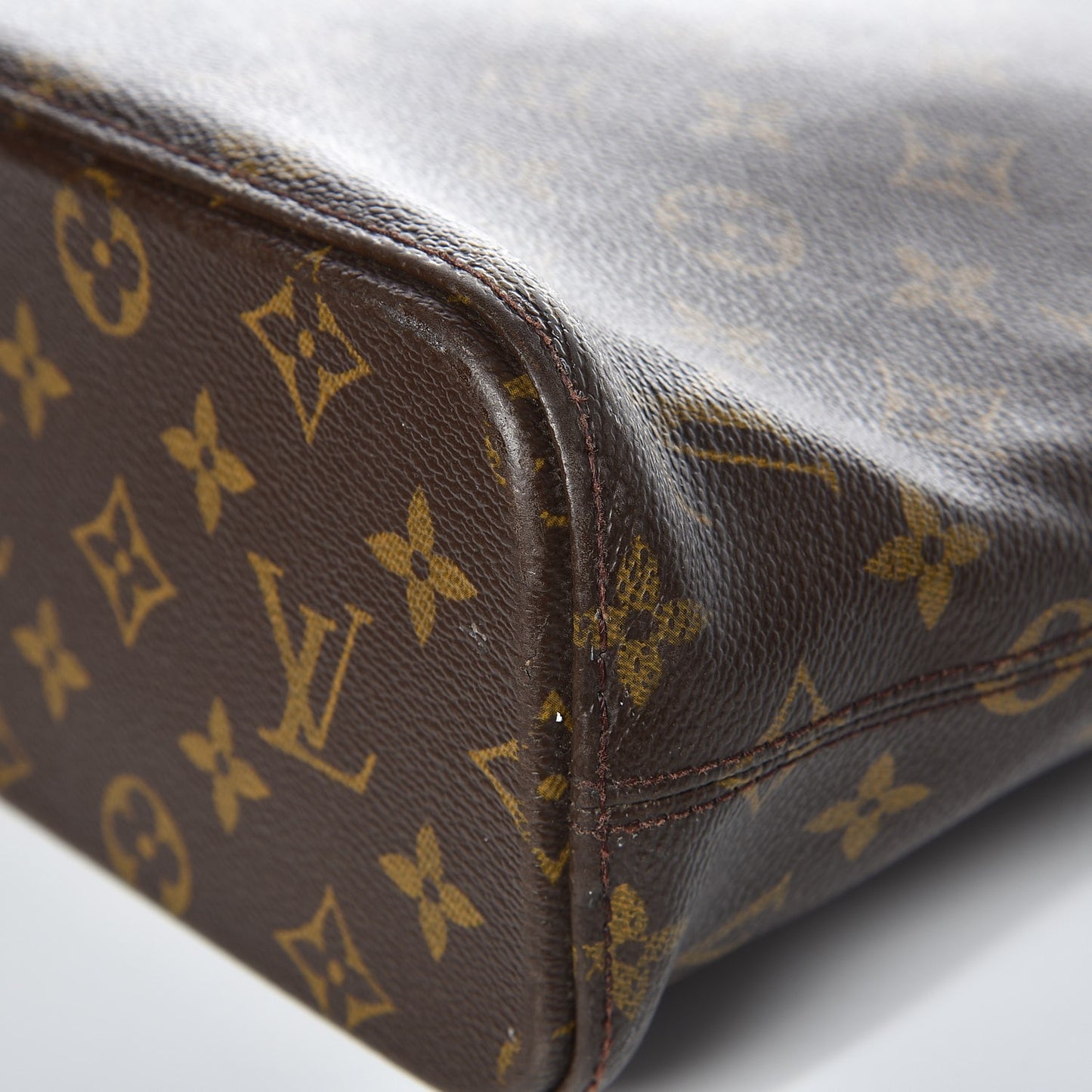 Monogram Luco