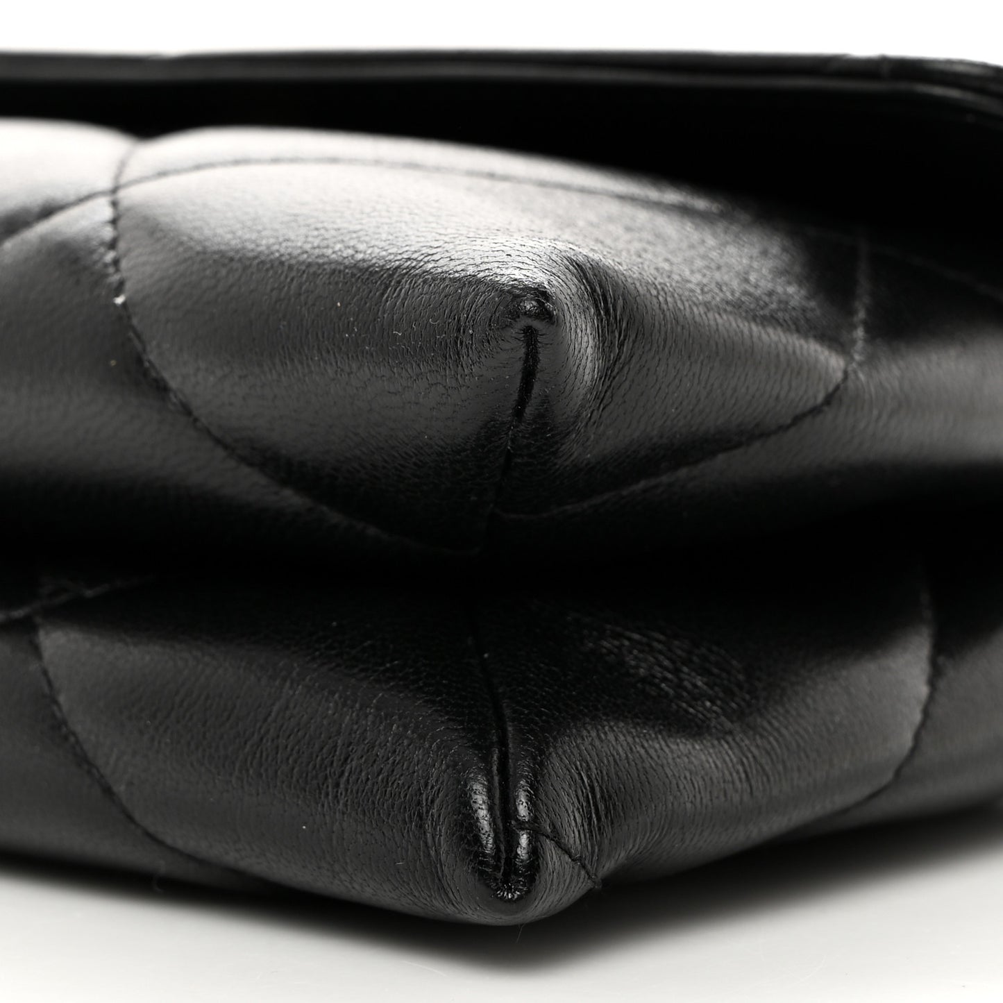 Lambskin Quilted 19 Flap Clutch Black