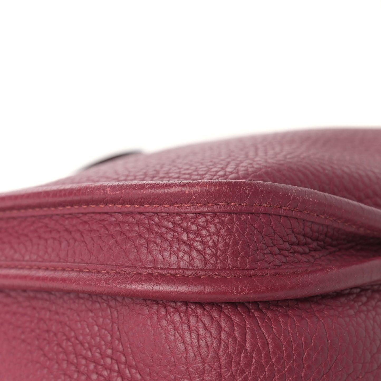 Taurillon Clemence Evelyne III PM Rubis
