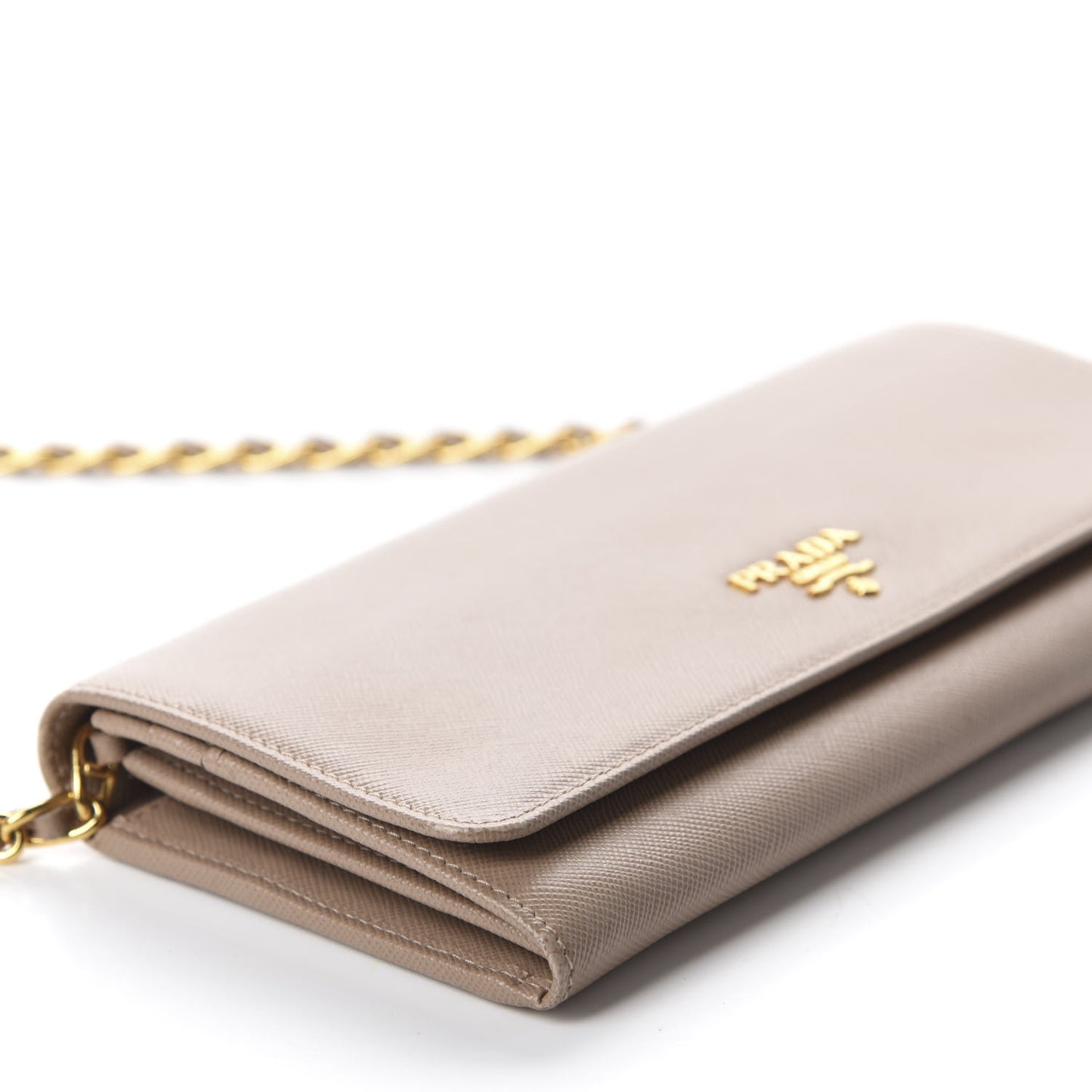 Saffiano Metal Oro Chain Wallet Cammeo