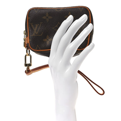 Louis Vuitton Monogram Wapity 2 of 11