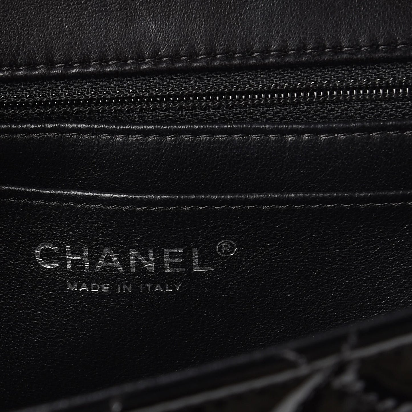 Patent Lambskin Quilted Classic Twist Flap Black