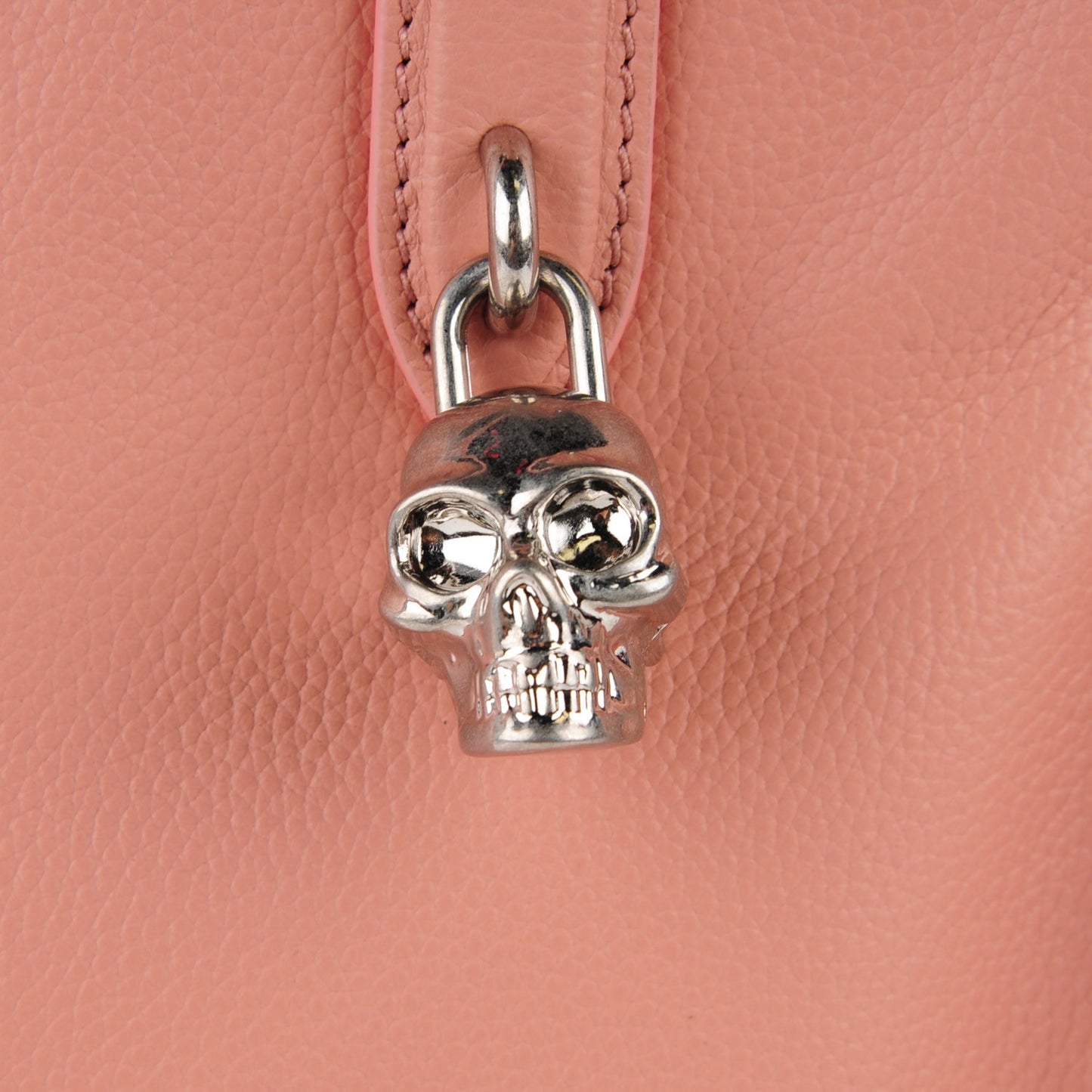 Pebbled Calfskin Small Skull Padlock Zip Around Tote Pink